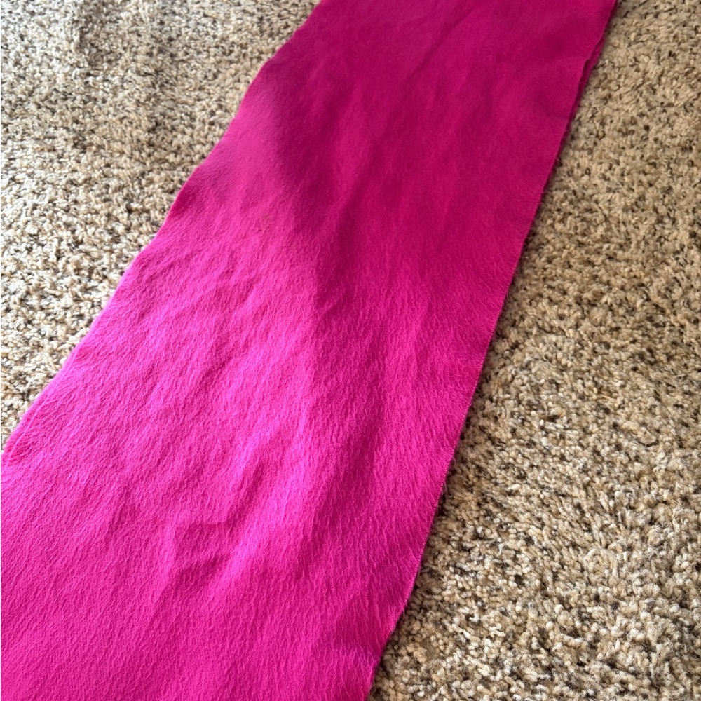 Luxurious Pink Cashmere Scarf Valentine’s Day - Picture 8 of 11